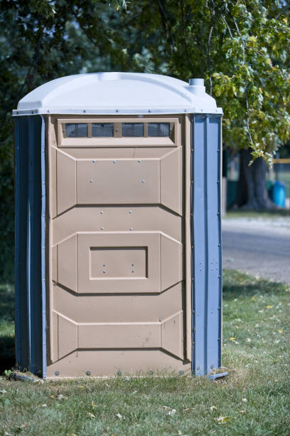 Best Luxury portable toilet rental  in Eastpoint, FL