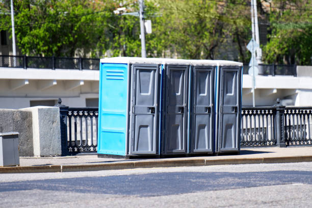 Best Portable restroom trailer rental  in Eastpoint, FL